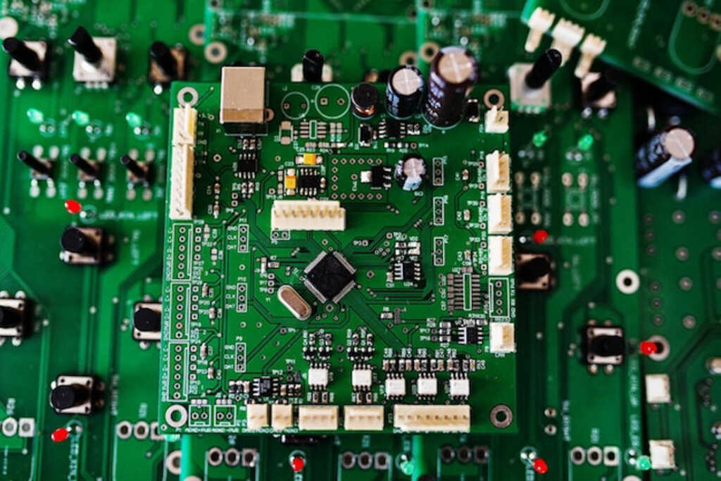 lcd controller board example